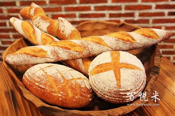 烘焙入门知识：盐在面包制作中的重要作用！